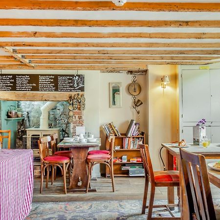 Tiger Inn - Catherine Eastdean Ngoại thất bức ảnh
